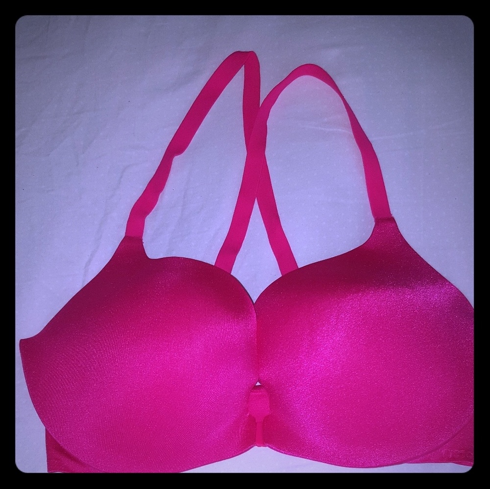 Victoria Secret Incredible Push up Bra NWOT
